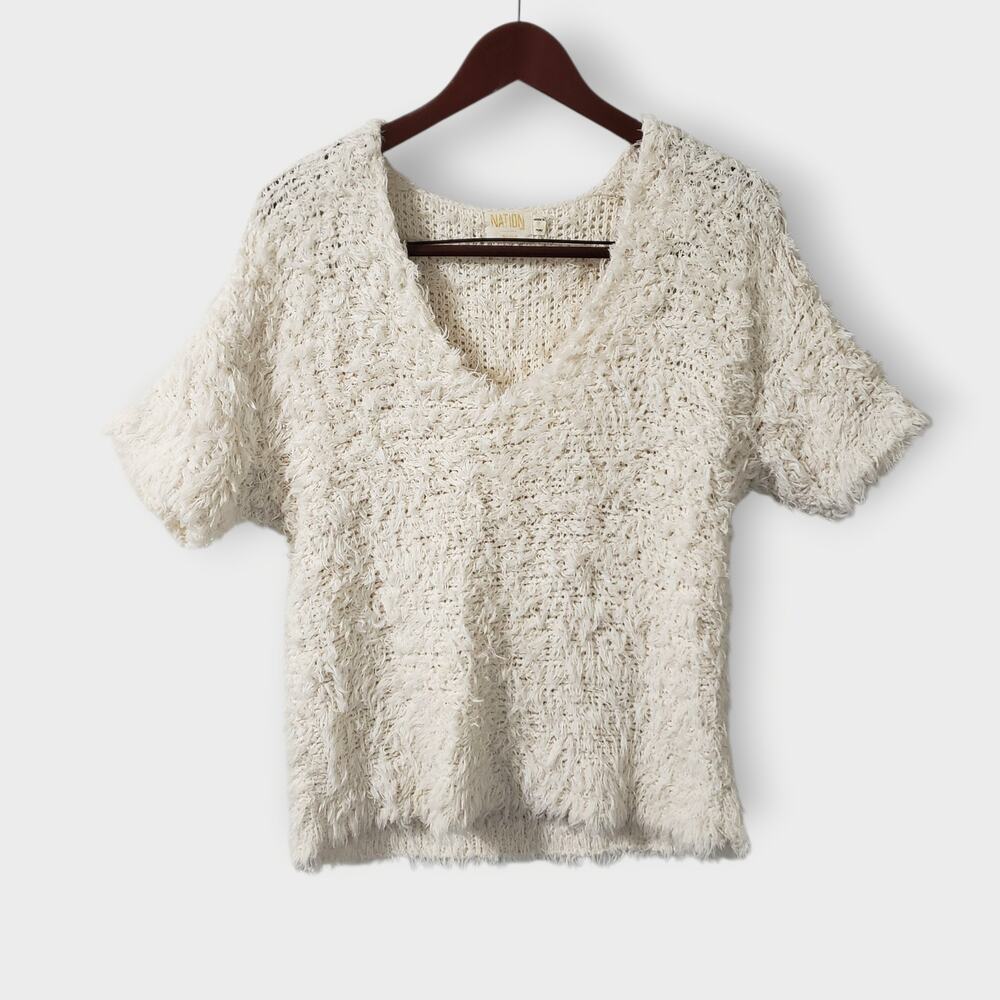 Nation Ltd. Shaggy Fuzzy Short Sleeve V-Neck Teddy Sweater‎ Tee Cream Sz Small